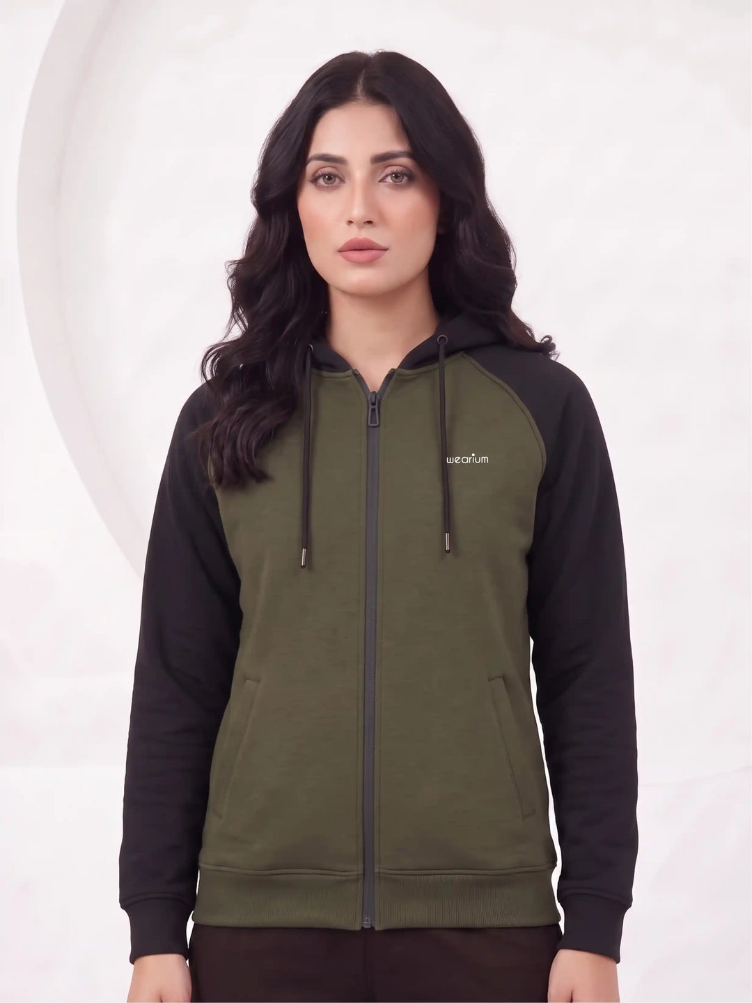 W - Core Contrast Premium Cotton – Olive Green & Black