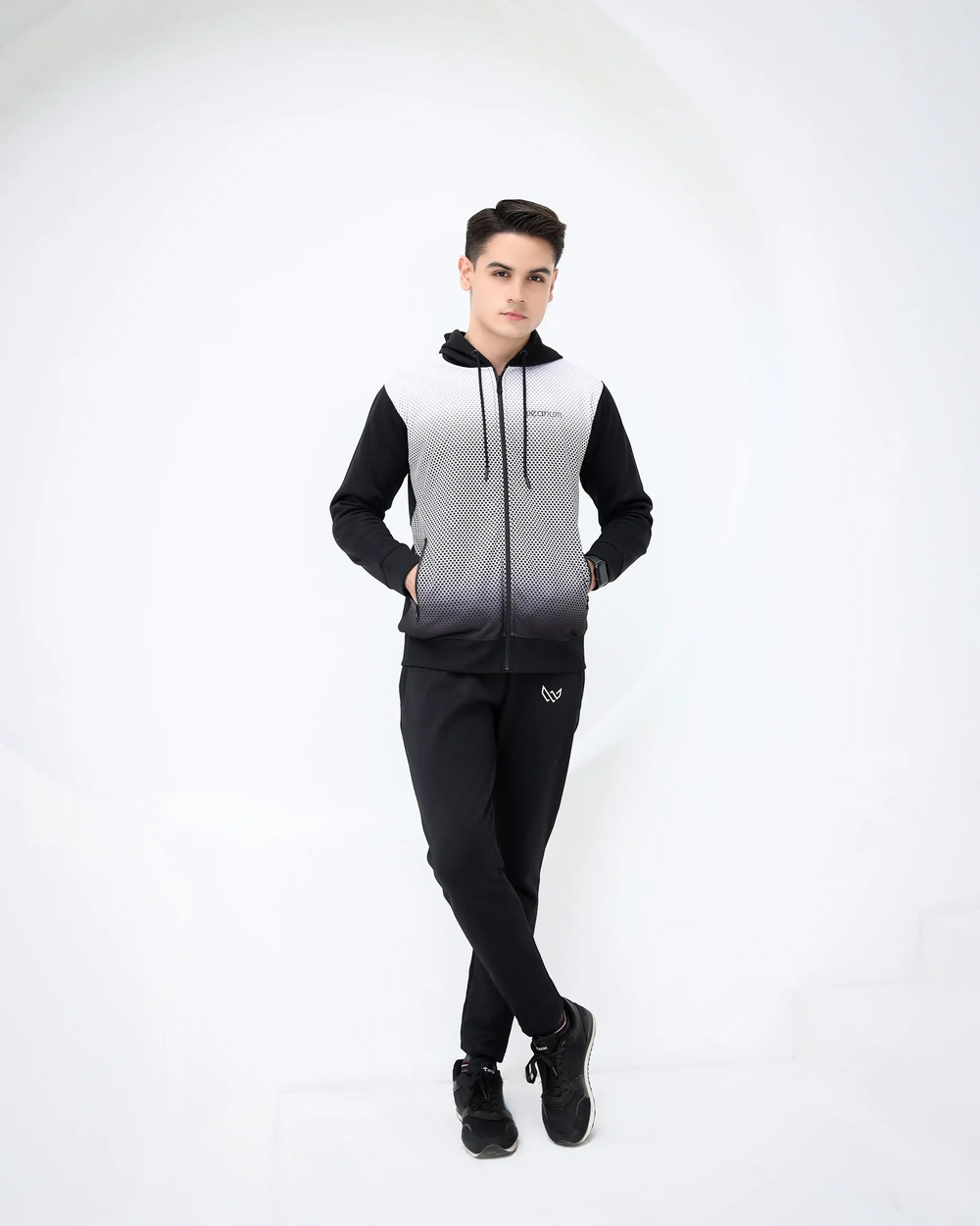 Men's zip-up tracksuit
