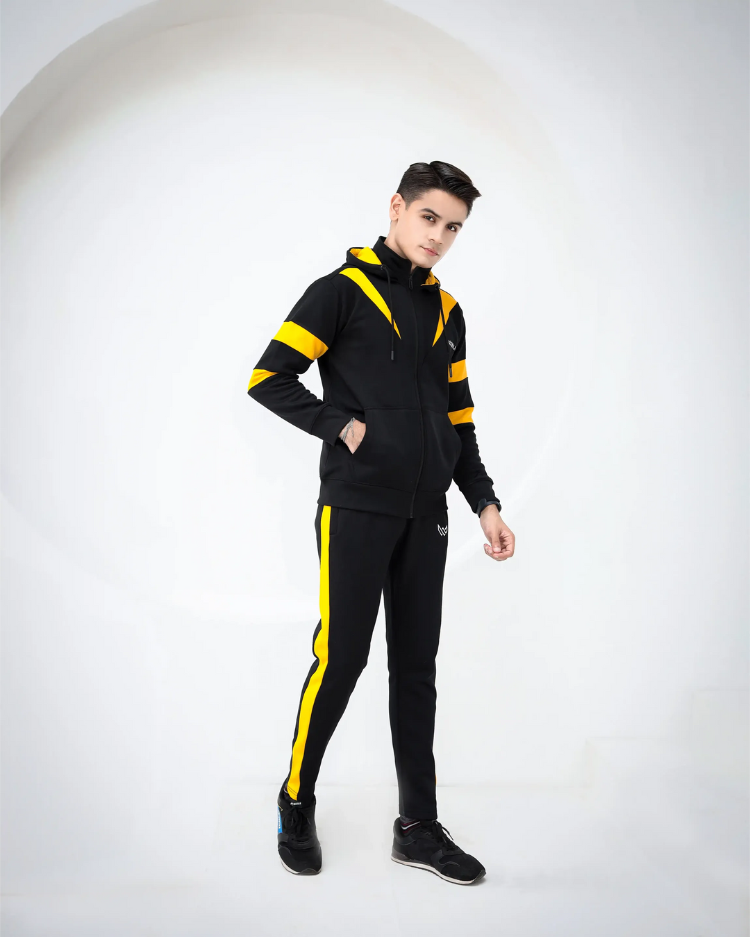 Black/yellow tracksuit
