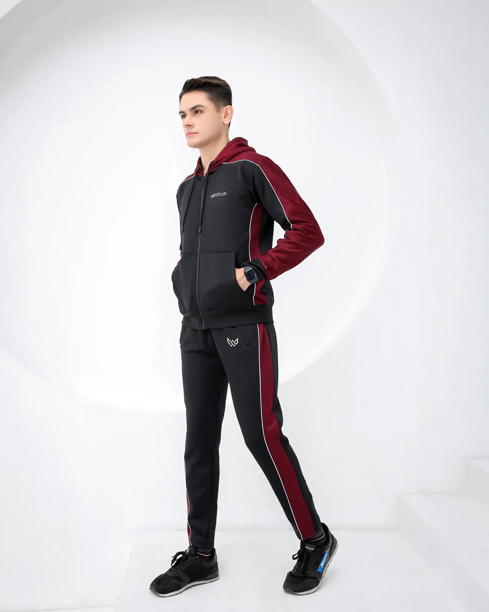 Burgundy hoodie tracksuit
