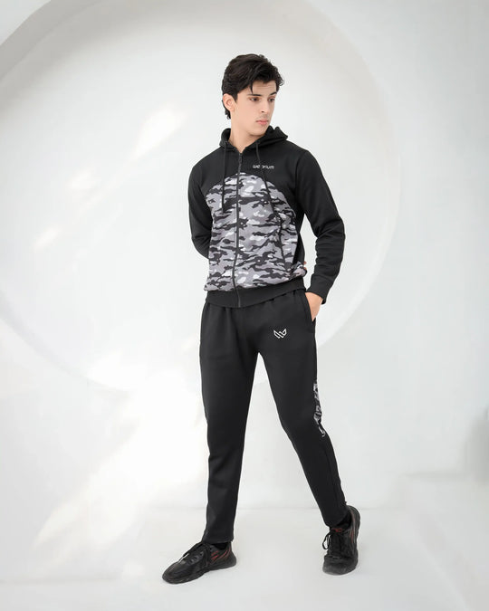 Zipper camo tracksuit
