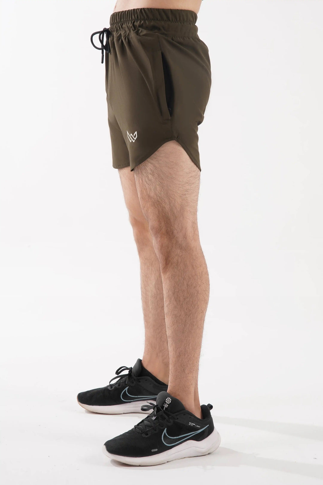training shorts with zipper