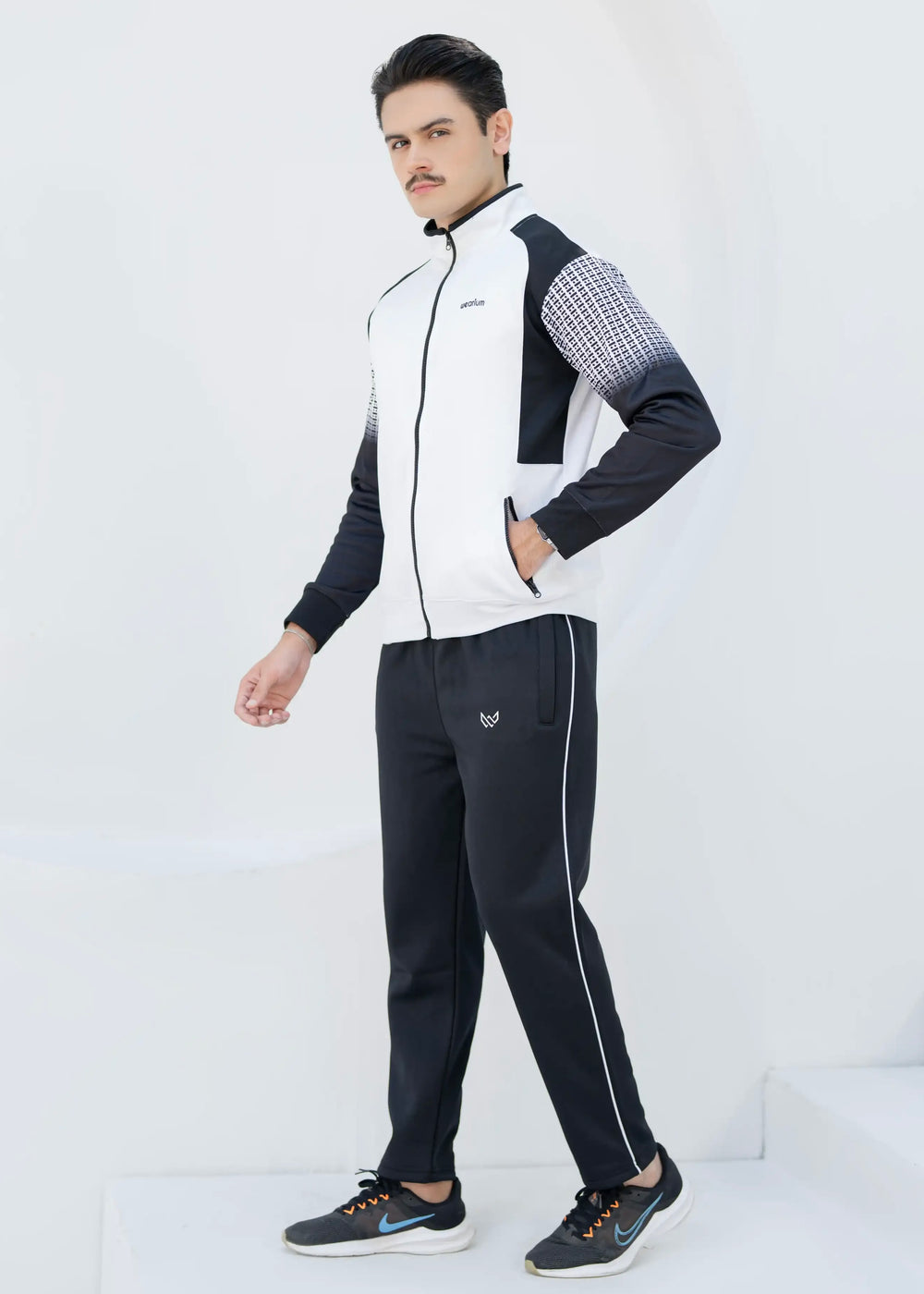 Gridrunner Winter - Black/White Tracksuit