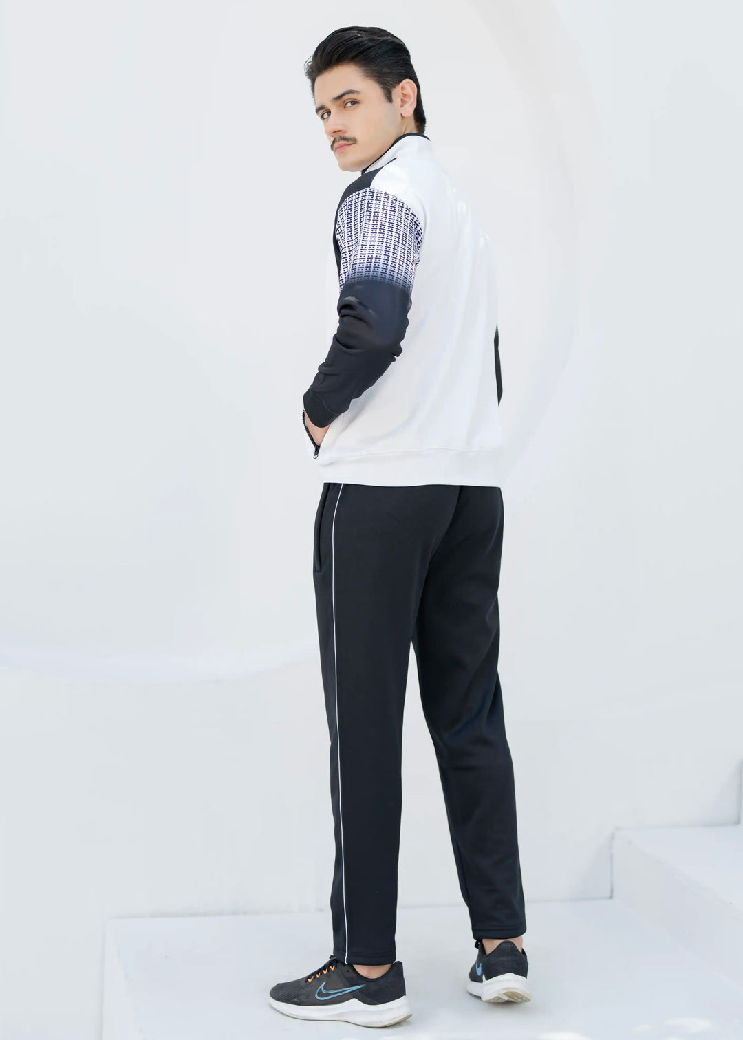Gridrunner Winter - Black/White Tracksuit