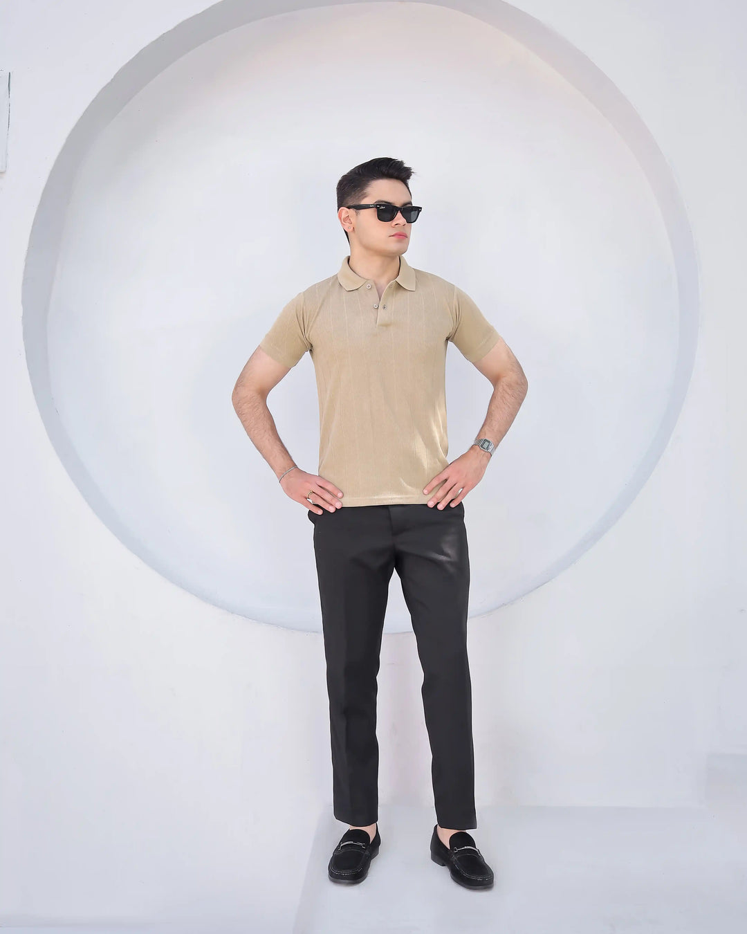 skin color knitted polo shirt 