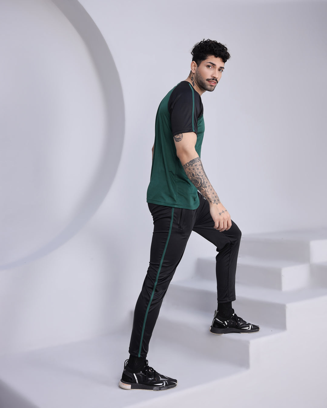 Green Round Neck Summer Tracksuit for Men - Wearium