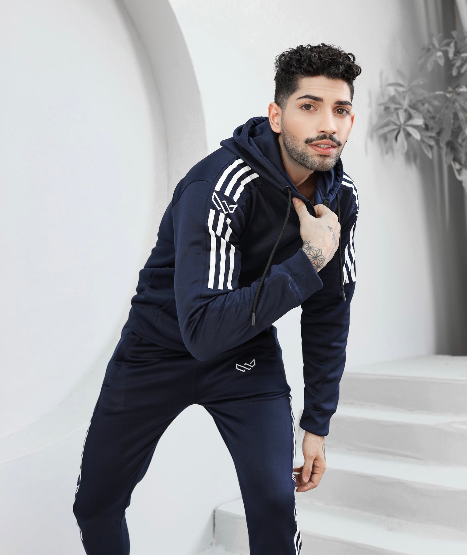 Tracksuits for online winter